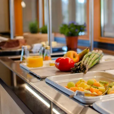 兰德豪斯劳博酒店 3* 霍恩伯格