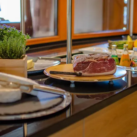 兰德豪斯劳博酒店 酒店 3*